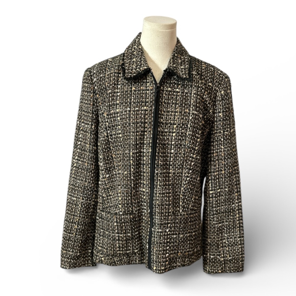 Requirements Black and White Textured Jacket women’s size 14 (G15)